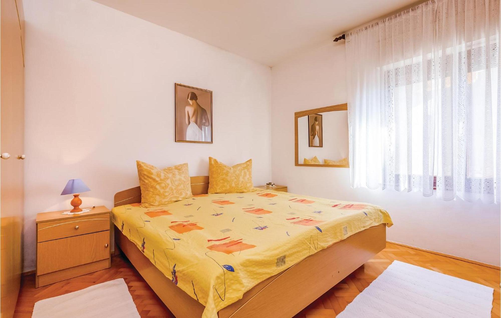Beautiful Apartment In Нови-Винодолски Экстерьер фото